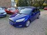 Ford Focus AUTOMATIK Klimatro 74Tkm Sitzhzg Tempom 2H - Ford Focus Gebrauchtwagen in Saarbrücken