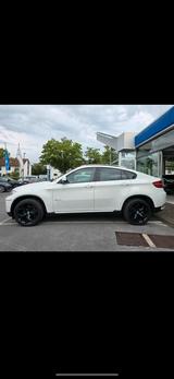 BMW X6 xDrive40d - BMW X6 in Köln