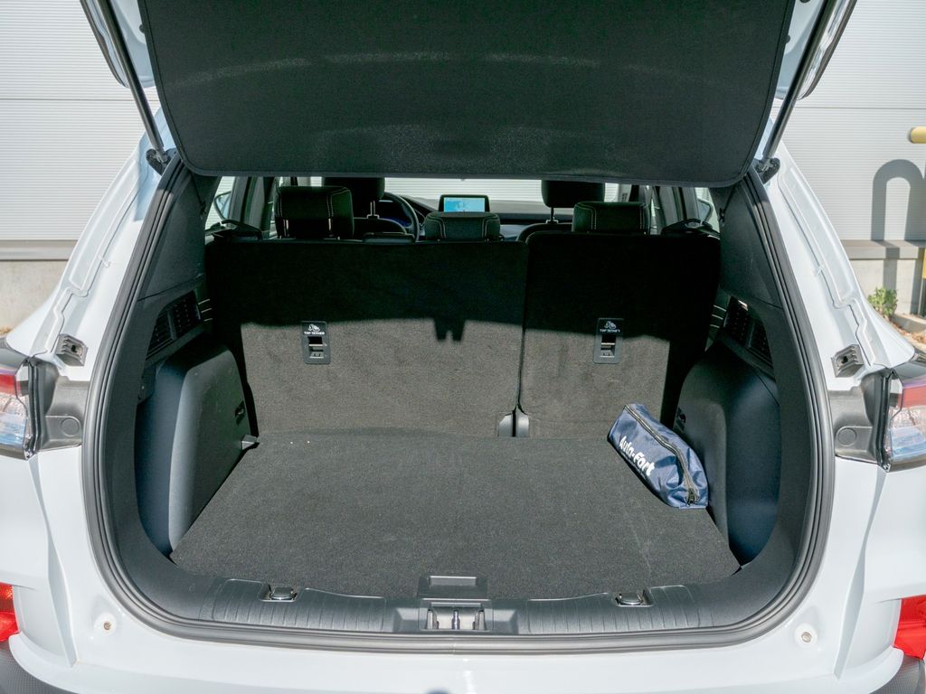 Ford Kuga – 31 / 31