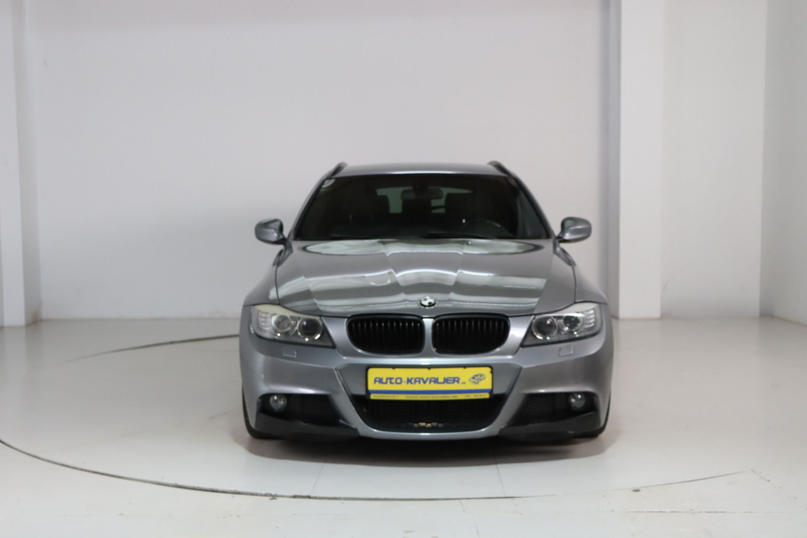 Fahrzeugabbildung BMW 320 d xDrive M-Paket * Xenon * Navi * Alcantara