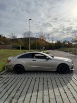 Mercedes-Benz E250 Coupé in Top Zustand - Mercedes-Benz E 250: Coupe