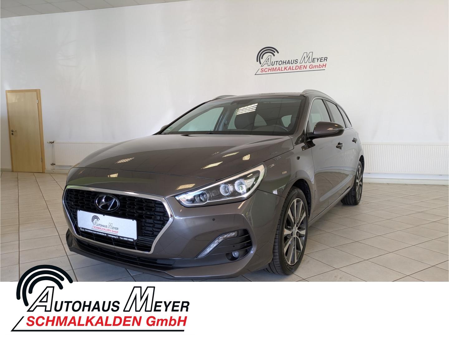 Hyundai i30 1.6 D Premium+Navi+Fahrersitz el.+Einparkhil