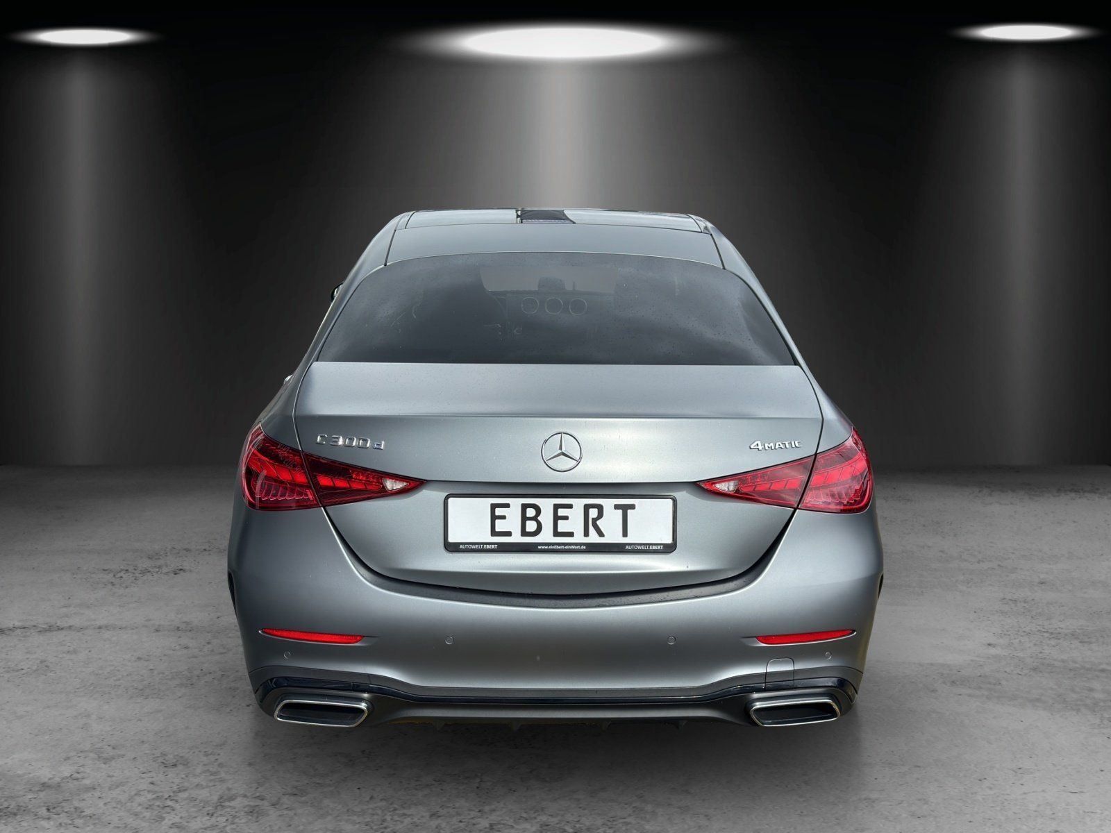 Fahrzeugabbildung Mercedes-Benz C300d 4M AMG Pano MAGNO Memo DISTR KeyGo AHK HUD