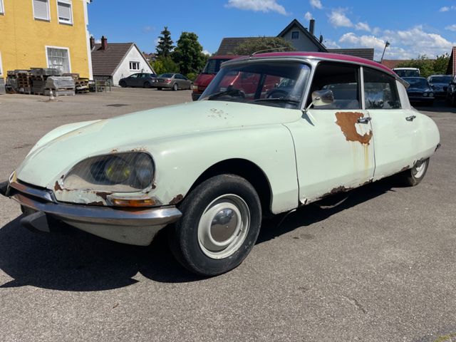 Citroën DS ID 19