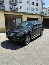 Mercedes-Benz ML 320 CDI 4MATIC  1.Hand Final Edition - Mercedes-Benz ML 320 in Berlin