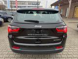 Jeep Compass Sport FWD - Jeep Compass: Sport