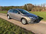 Ford Focus Lim. Titanium 1,6 150ps - Ford Focus aus 2011: 1.6