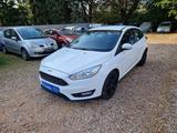 Ford Focus Klima 80Tkm Navi Sitzhzg Tempom Scheckh 2H - Ford Focus Gebrauchtwagen in Saarbrücken