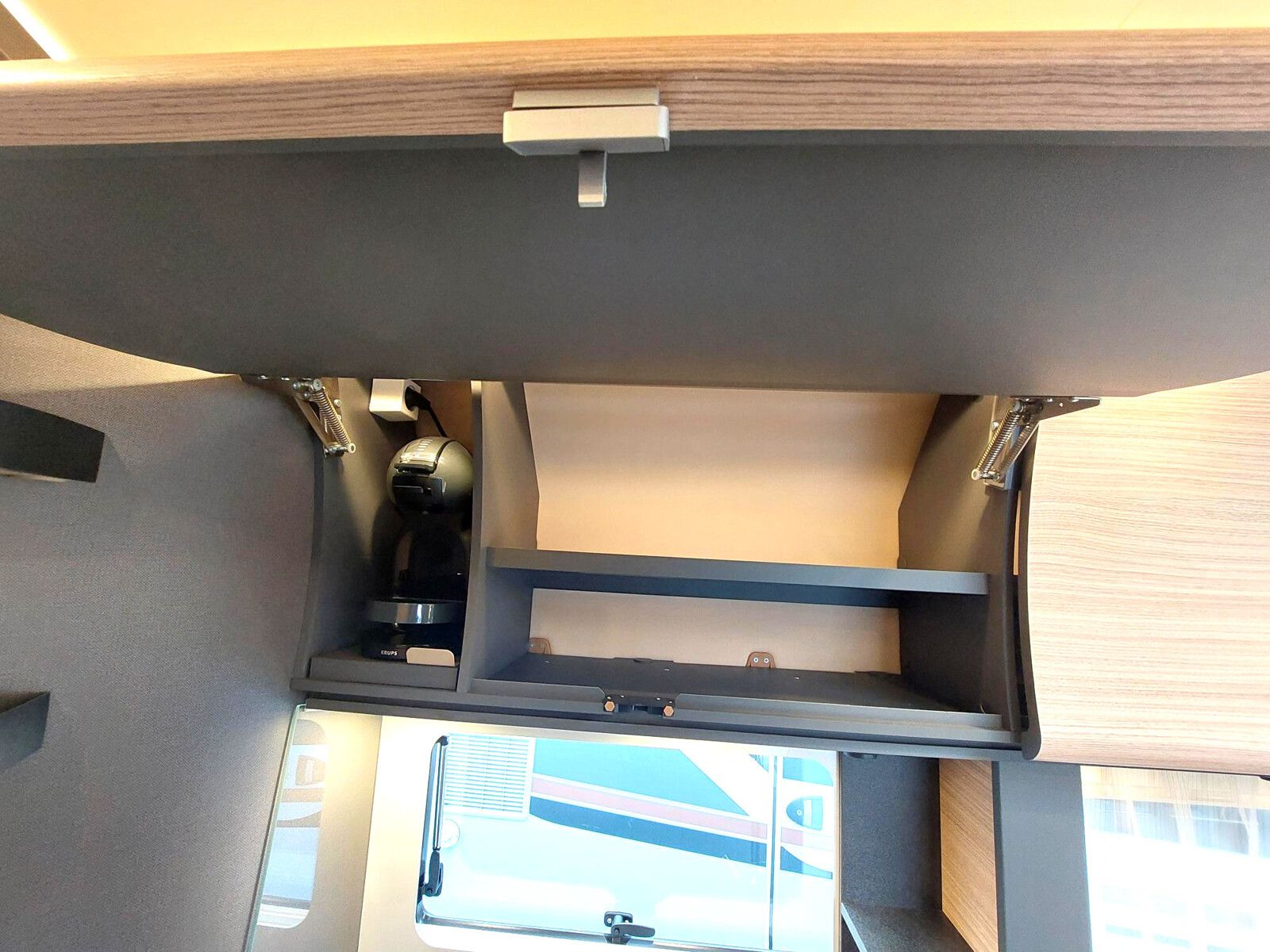 Fahrzeugabbildung Malibu I 470 RB LE K comfort Mercedes 2026 Assistenz