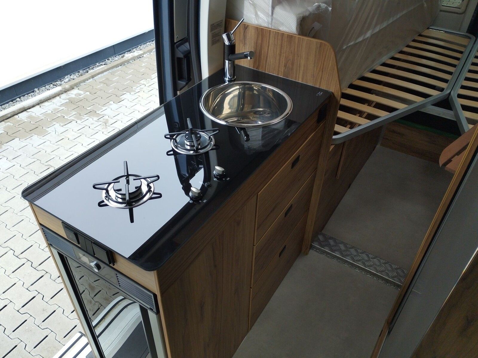Fahrzeugabbildung Karmann Dexter 4x4 DE 570 AW Klima, RFK, El. Trittstufe