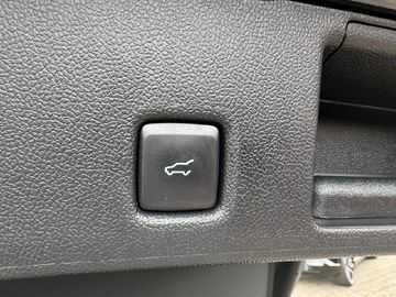 Ford Kuga 2.0 ST-Line X NaviB&OAHK
