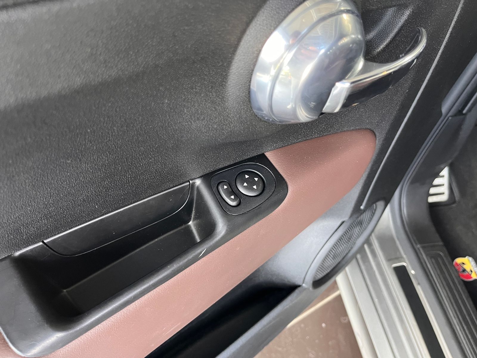 Fahrzeugabbildung Abarth 595C  Xenon NAVI ALU