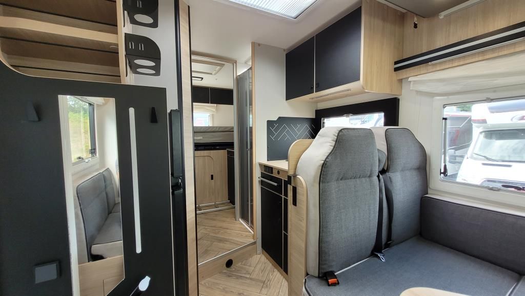 Autohaus Zimpel & Franke -  Challenger 384 Etape Edition +Markise+Solar+Arctic - Bild 7