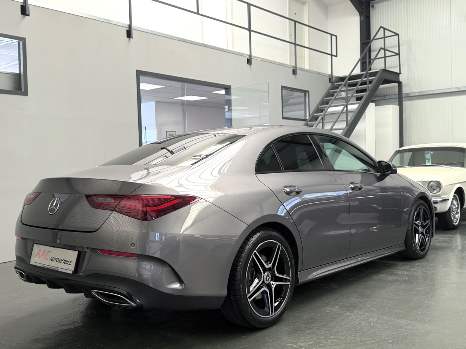 Mercedes-Benz CLA 220 4Matic AMG Line Edition 360° Pano ACC foto 9