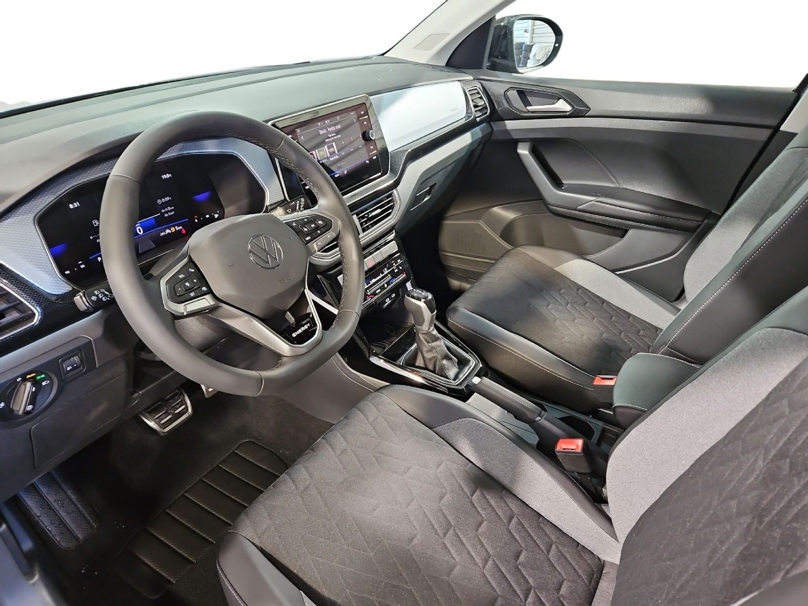 Volkswagen T-Cross - Bild 8