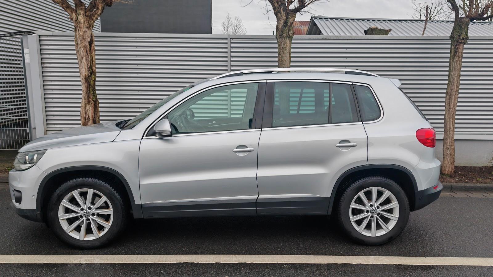 Volkswagen Tiguan 2.0 TDI/Panorama/Leder/150PS/I-Hand