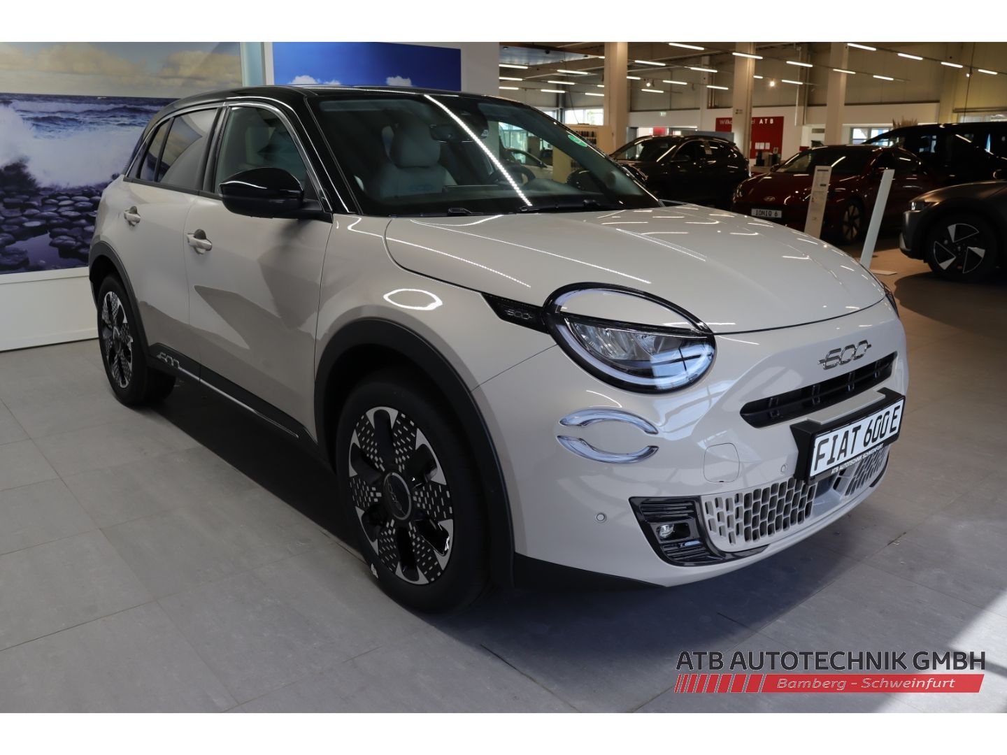 Fahrzeugabbildung Fiat 600e MY25 La Prima 115 kW Navi Massagesitze LED