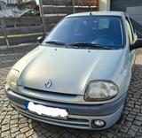 Renault Clio 1.4 RT RT - Renault Clio Rt mit Benzin-Antrieb