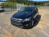 Ford Focus Lim. Titanium - Ford Focus aus 2010: Titanium