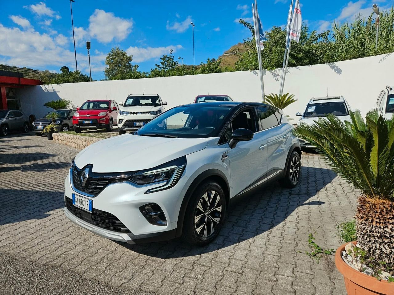Other Renault Captur Full Hybrid E-Tech 145 CV Techno imagem 2