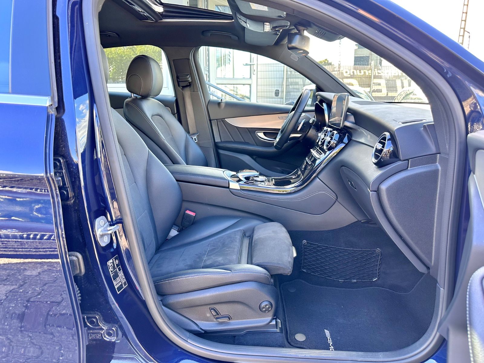 Fahrzeugabbildung Mercedes-Benz GLC 250 COUPE AMG 4MATIC*ESHD+KAMERA*