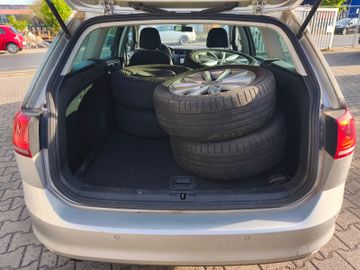 Volkswagen Golf - 9
