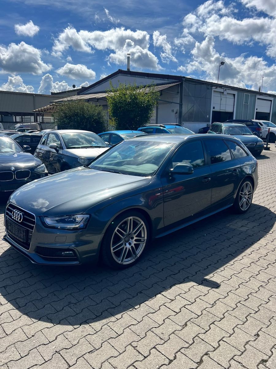 Audi A4 - 1
