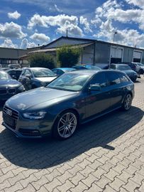 Audi A4 - 1