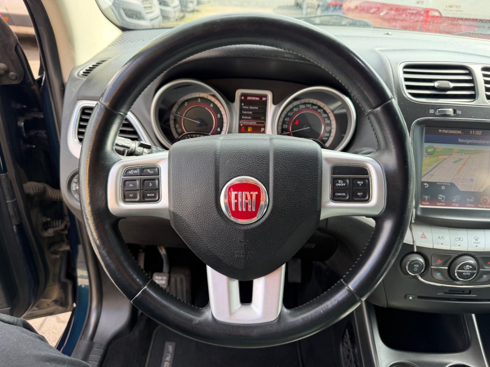 Fiat Freemont 7 Sitzer 4X4 Leder Automatik Alpine