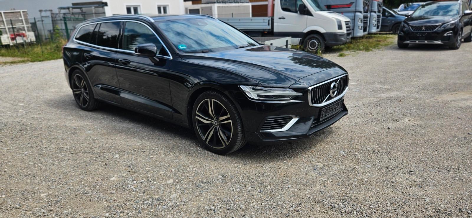 Volvo V60 Komb AWD R-design T6 19Zoll, WR