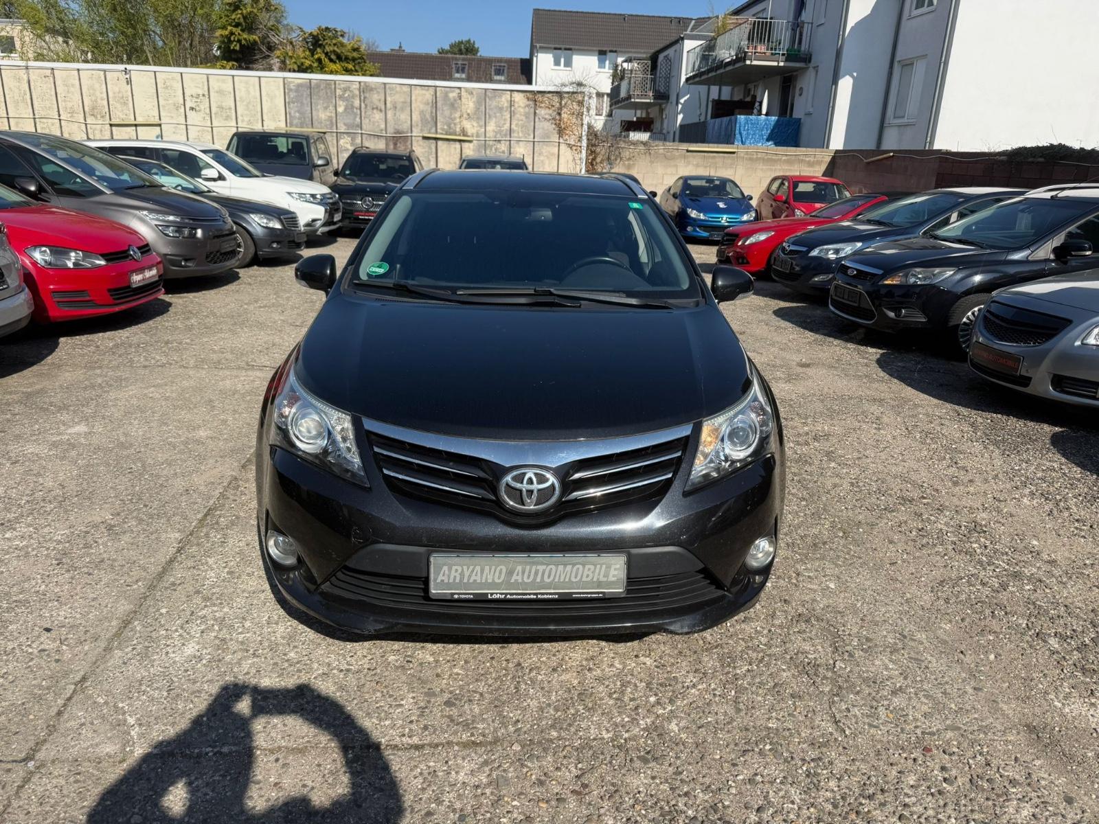 Toyota Avensis Kombi Edition*Kliomaaut*EU 5*AHK*Kamera