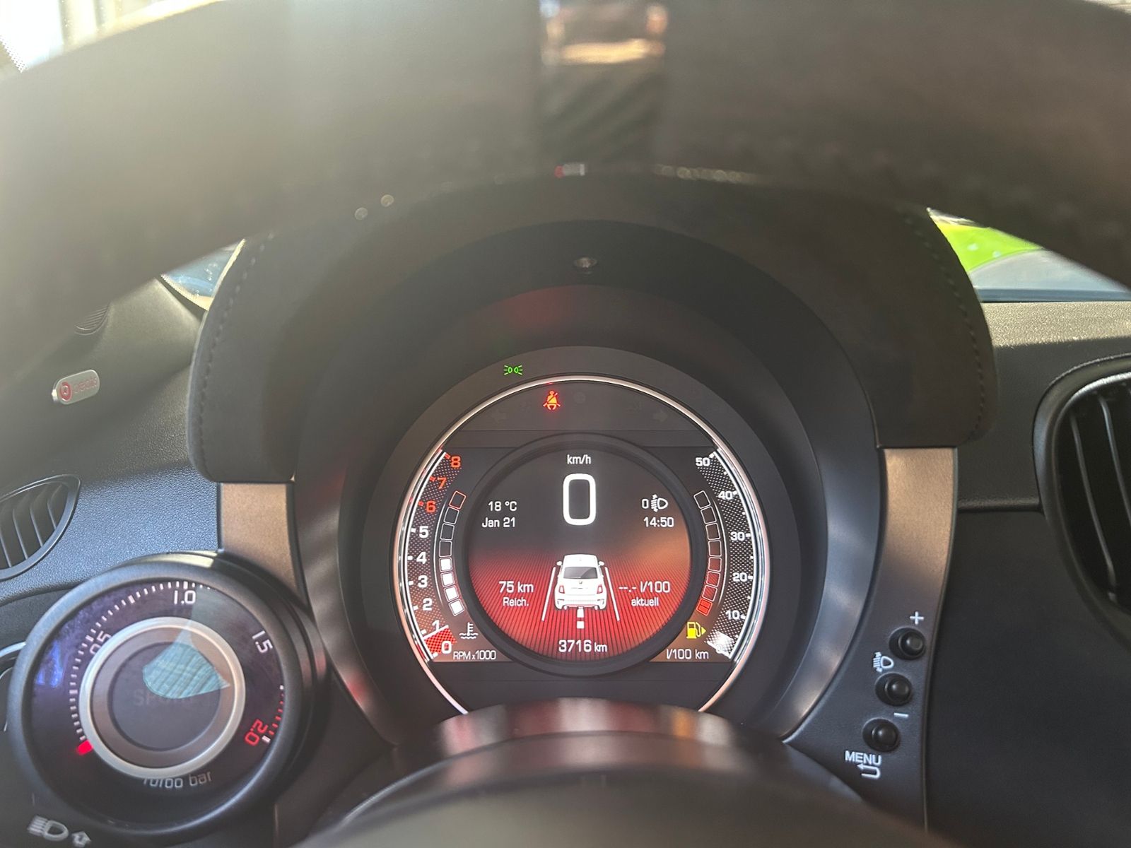 Fahrzeugabbildung Abarth 695 75 Anniversario 1.4 T-Jet BEATS