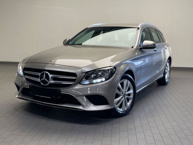 Mercedes-Benz C 220 mbux Navi SHZ Kamera