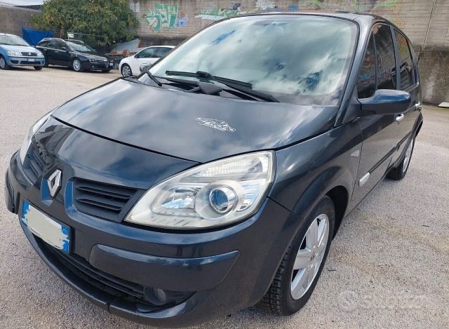 Renault Scenic Scénic 1.9 dCi/130CV Dynamique