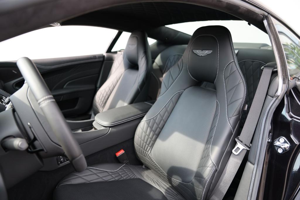 Aston Martin Vanquish