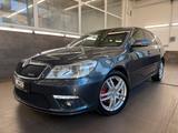 Skoda Octavia Combi RS DSG XENON LEDER 4xSHZ ALLWETTER - Skoda Octavia aus 2011: RS Combi