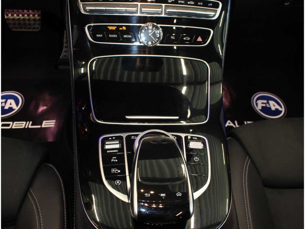 Fahrzeugabbildung Mercedes-Benz E 300 d Limousine AMG Line 2.Hand*GSD*LED*Kamera