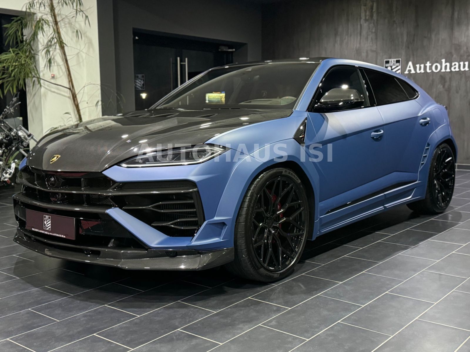 Lamborghini Urus SE NOVITEC ESTESO WIDEBODY 2025