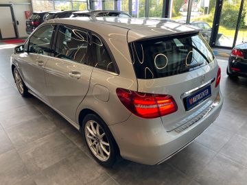 Mercedes-Benz B 220 CDI  d 4Matic *AHK*NAVI*PDC*LED*FERNLASSI