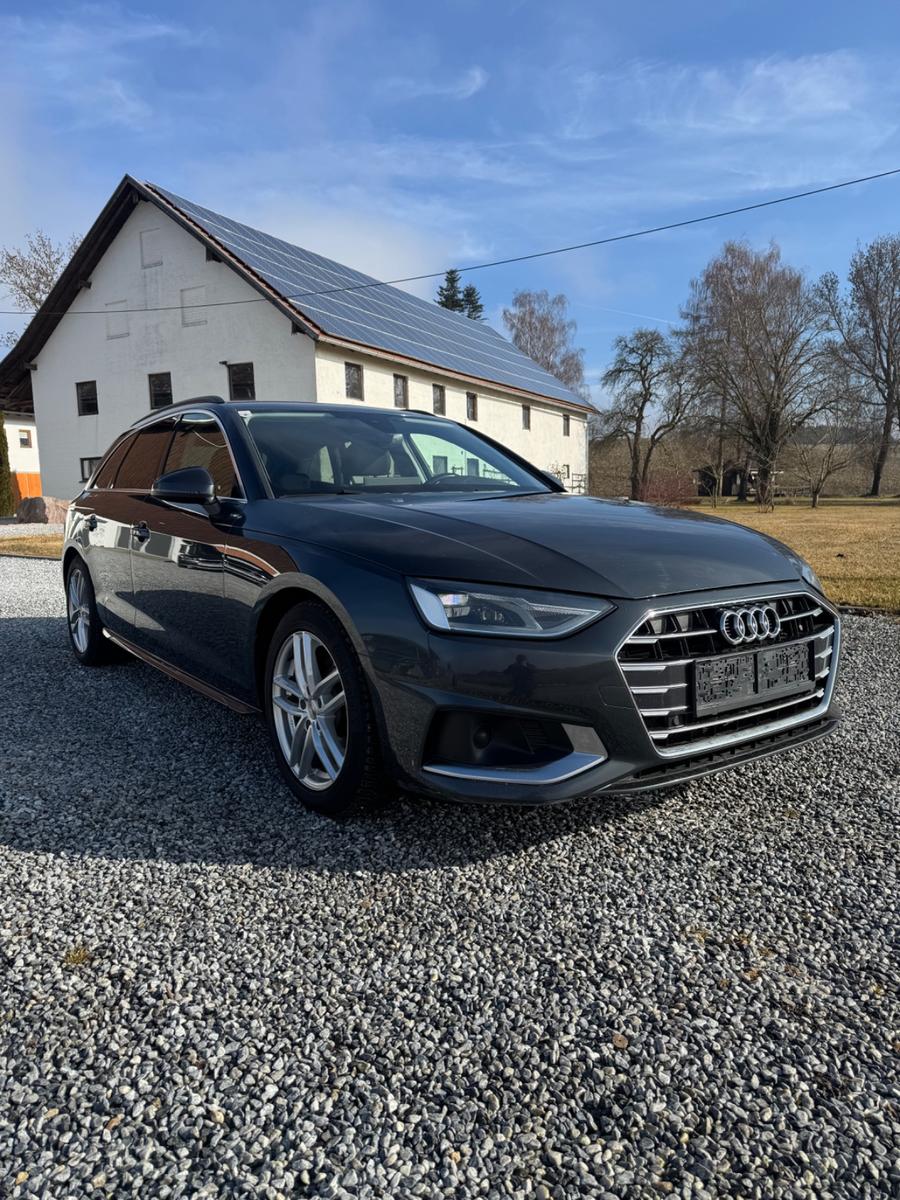 Audi A4 Avant 30 TDI advanced , Navi, Autom, LED