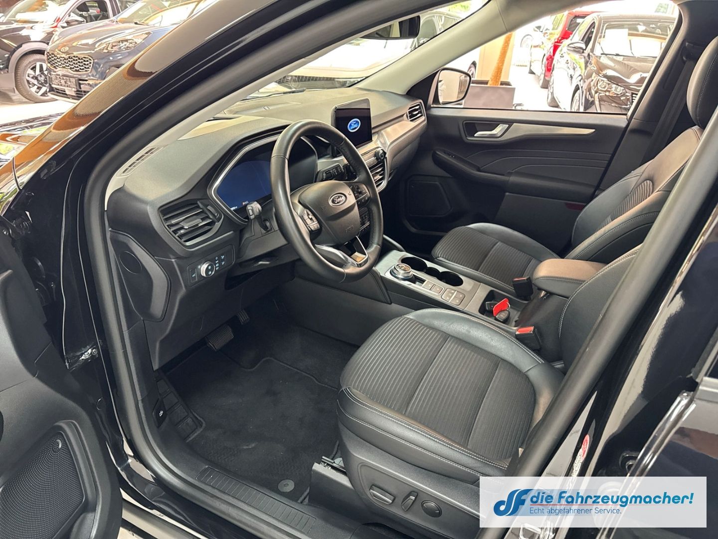 Fahrzeugabbildung Ford Kuga Titanium X HUD Navi Digitales Cockpit Sound