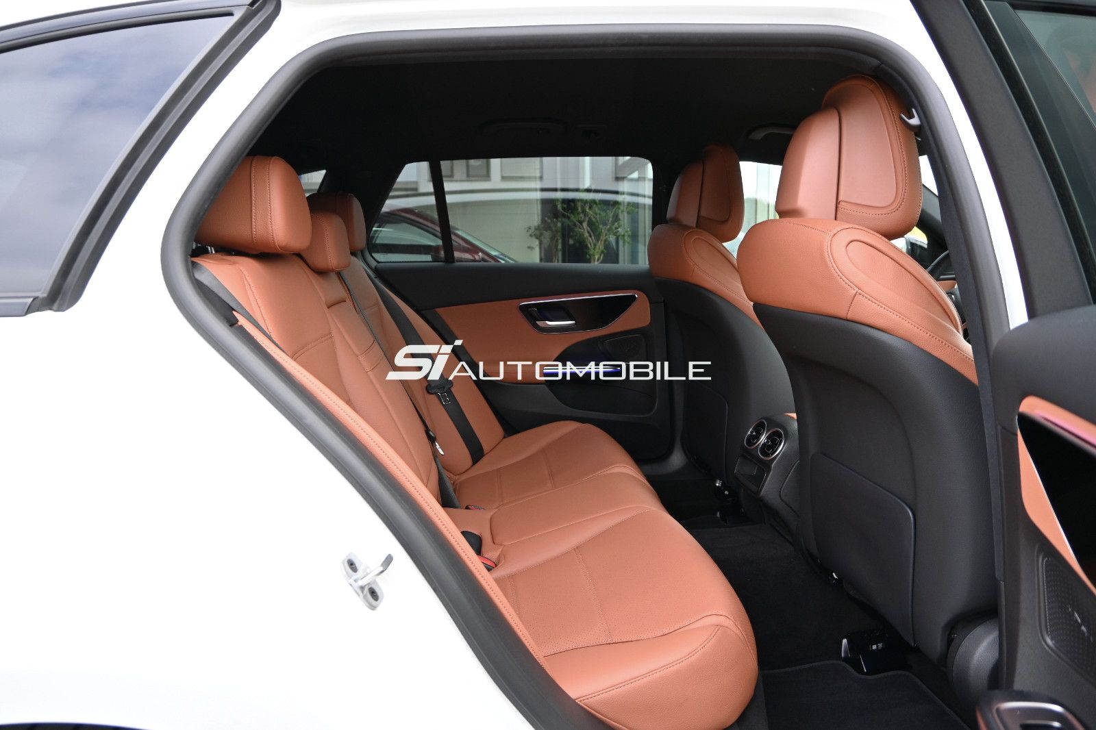 Fahrzeugabbildung Mercedes-Benz C 200 d T Avantgarde °Night Pak°AHK°ILS°360°KAM