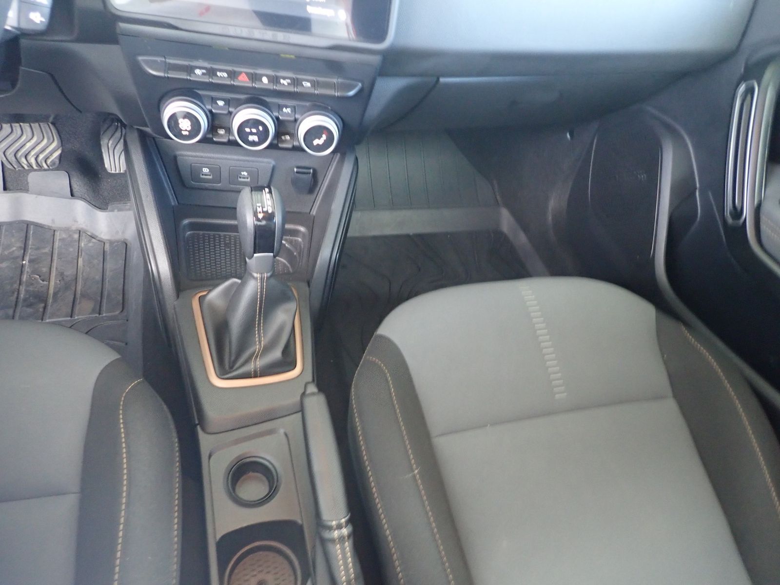 Fahrzeugabbildung Dacia Duster Extreme TCe 150 EDC