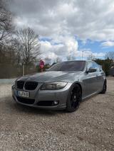 BMW 330i FACELIFT SERVICE&TÜV NEU - BMW 3er Reihe aus 2008: Facelift