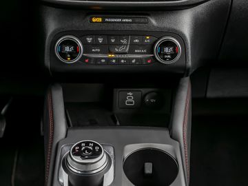 Ford Kuga 2.5 Plug-In Hybrid ST-Line X Pano. Kamera