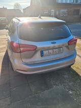 Ford Focus 1,5 EcoBlue 88kW Active Turnier Active - Ford Focus mit Diesel-Antrieb: 1.8