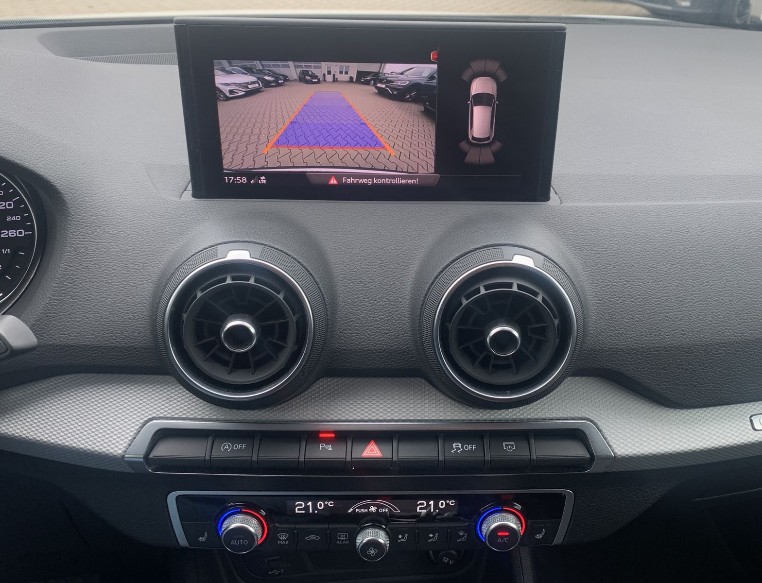 Fahrzeugabbildung Audi Q2 1.5 TFSI*Cam*Navi*LED*Klima*Assistenzpaket*
