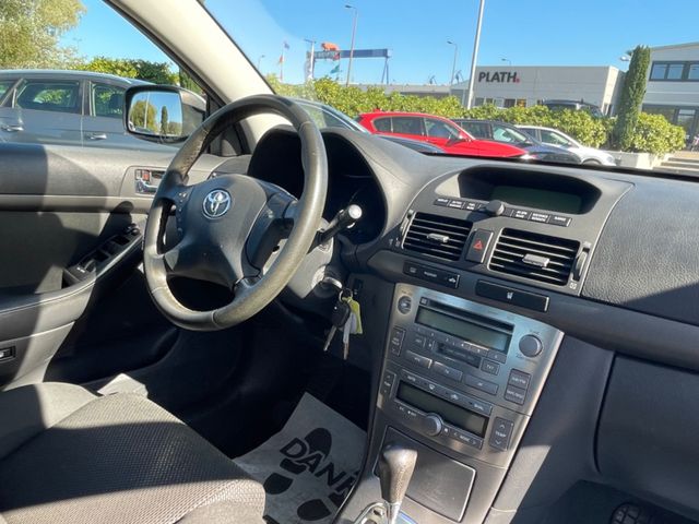 Toyota Avensis  1.8-l-VVT-i Sol Automatik