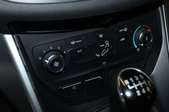 Fahrzeugabbildung Ford Kuga 1,5 EcoBoost Trend AHK + Ganzjahresreifen