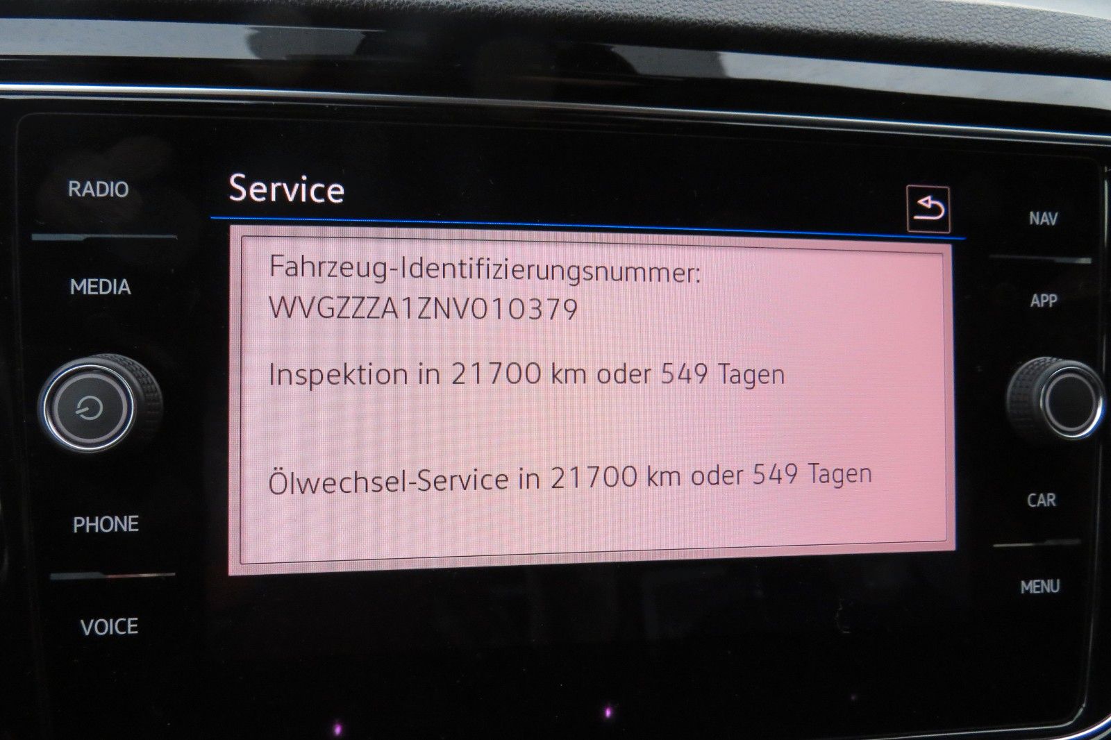 Fahrzeugabbildung Volkswagen T-Roc Sport DSG NAVI 18`SITZH. PDC DIGITAL-COCKP